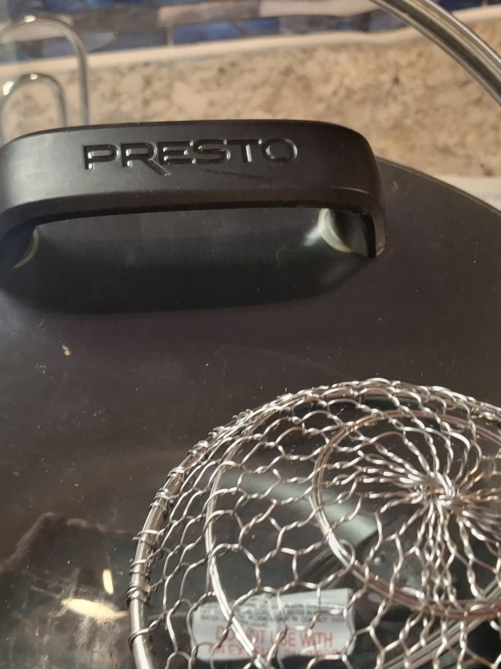Presto Black Glass Lid with Stainless Steel Fryer Basket